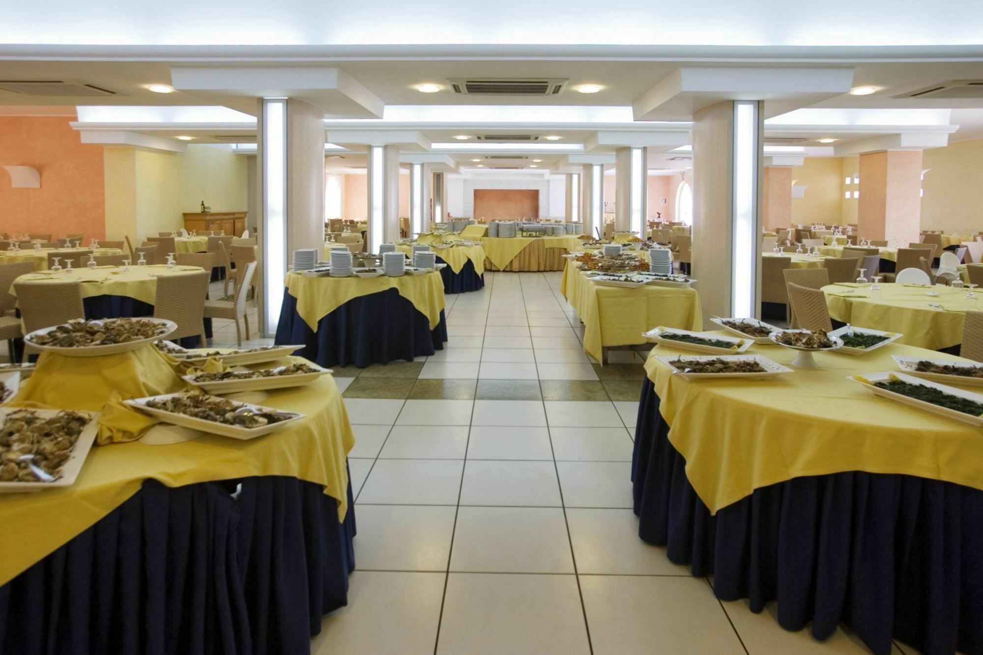 Futura Club Torre Rinalda Hotel Exterior foto